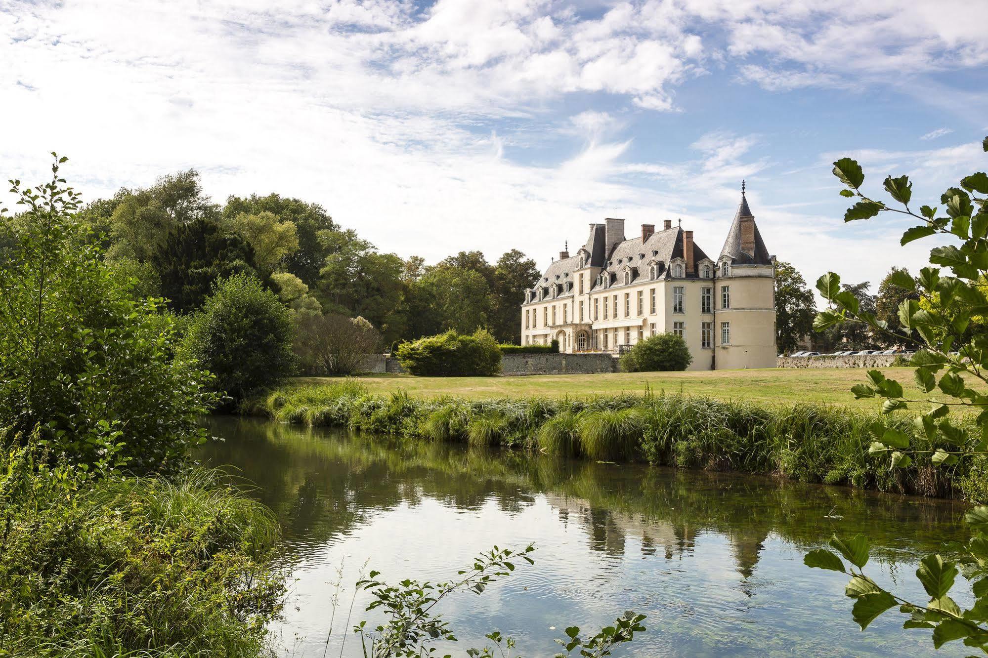 Chateau D'Augerville Golf & Spa Resort Exteriér fotografie